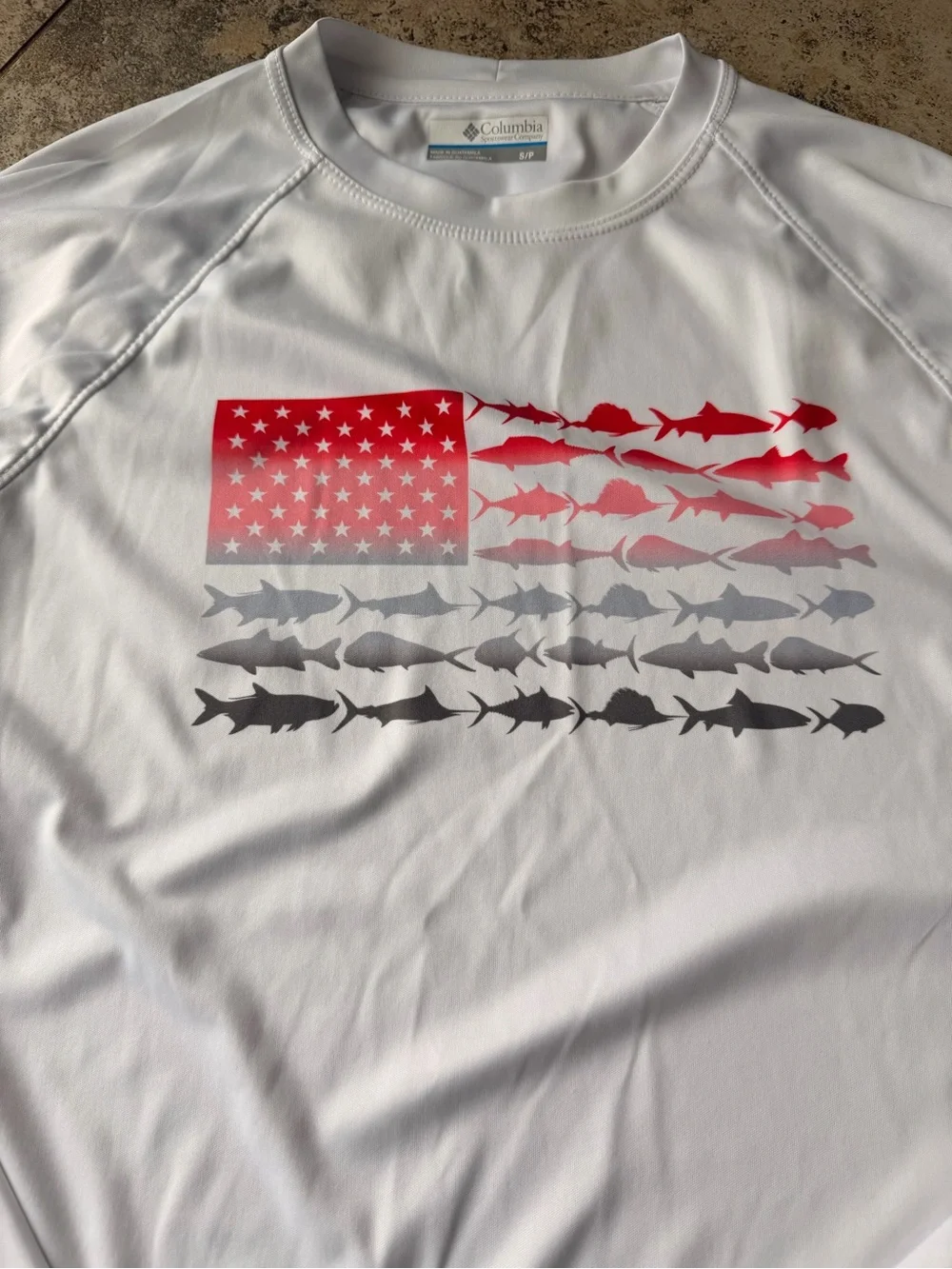 Columbia PFG Omni-Shade Fish American Flag Long Sleeve Shirt White S